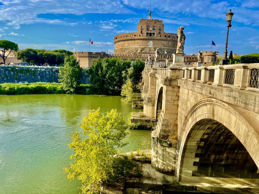 Rome: Castel Sant'Angelo and Hadrian's Tomb Guided VIP Tour - Hadrian’s Tomb and the castle’s first chapter