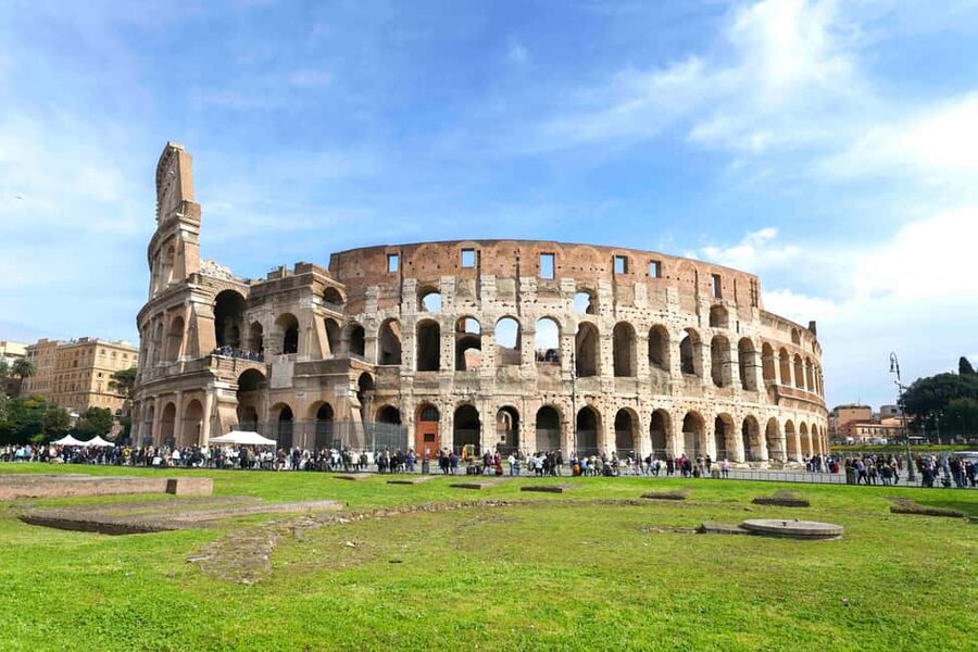 Rome: Colosseum Arena, Roman Forum & Palatine Hill VIP Tour - Key points at a glance