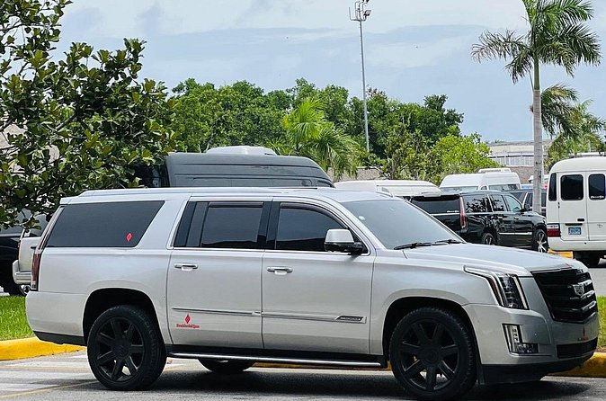 ROUNDTRIP Bavaro/Punta Cana AREA - PUJ Airport - LUXURY SERVICE - A midnight start time needs careful checking