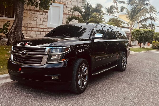 ROUNDTRIP Bavaro/Punta Cana AREA - PUJ Airport - LUXURY SERVICE - Why the private six-person setup has value