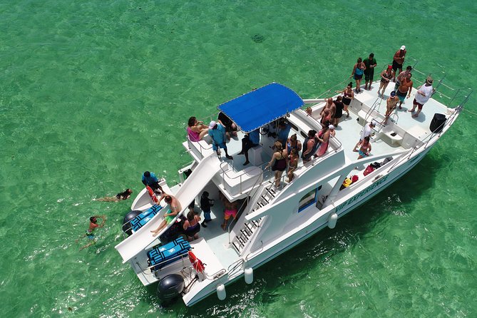 Sabina del Mar Party Boat VIP - Setting Out From Bibijagua Along Punta Cana’s Coast