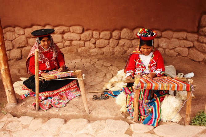 Sacred Valley and Machu Picchu Tour in 2 days with Peru Vip - Pisaq market and the shopping question