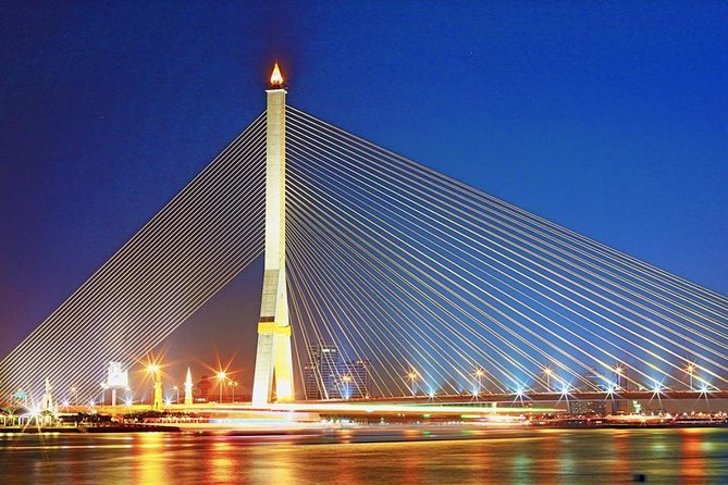 Saffron Luxury Dinner Cruise: A Journey on the River of Kings - Music, the open deck, and the atmosphere