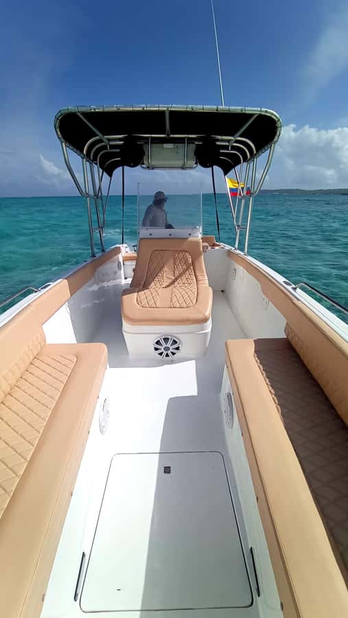 San Andres: Private San Andres Bay Tour by Luxury Speedboat - El Palito’s Shallow Water