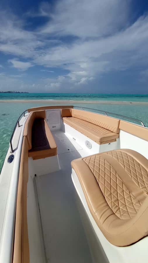 San Andres: Private San Andres Bay Tour by Luxury Speedboat - What Could Disappoint You