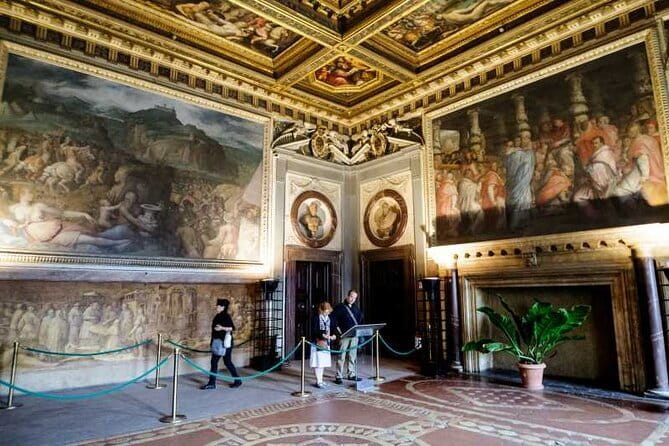 San Gimignano and Volterra Tour by Private Luxury Van - How much freedom do you really get?