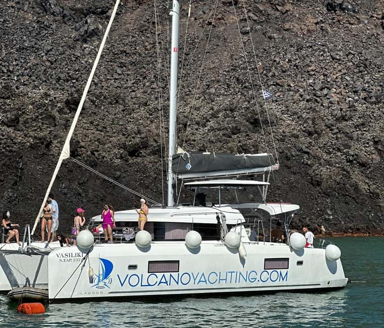 Santorini: Luxury Caldera Cruise With Meal & Drinks - Why seeing Santorini from the sea changes the day