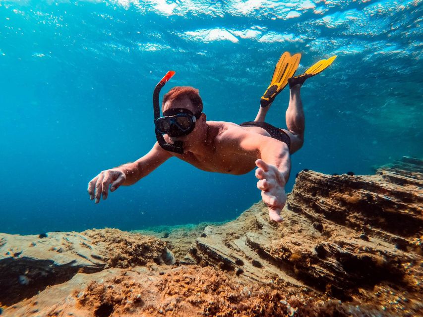 Santorini: Luxury Catamaran Cruise with Lunch, BBQ & Drinks - What the $129 price includes