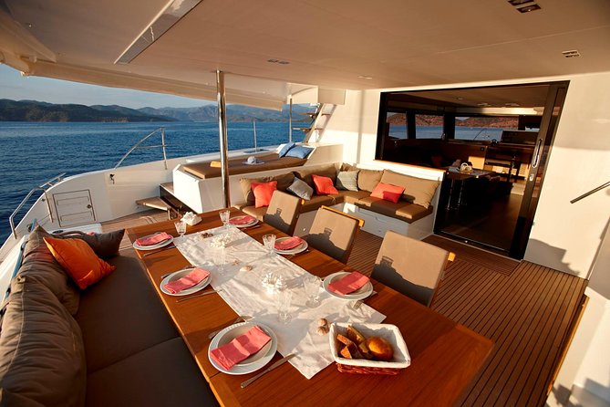 Santorini Luxury Catamaran Day Cruise with BBQ,drinks,transfer - Food, drinks, and the value of the luxury label