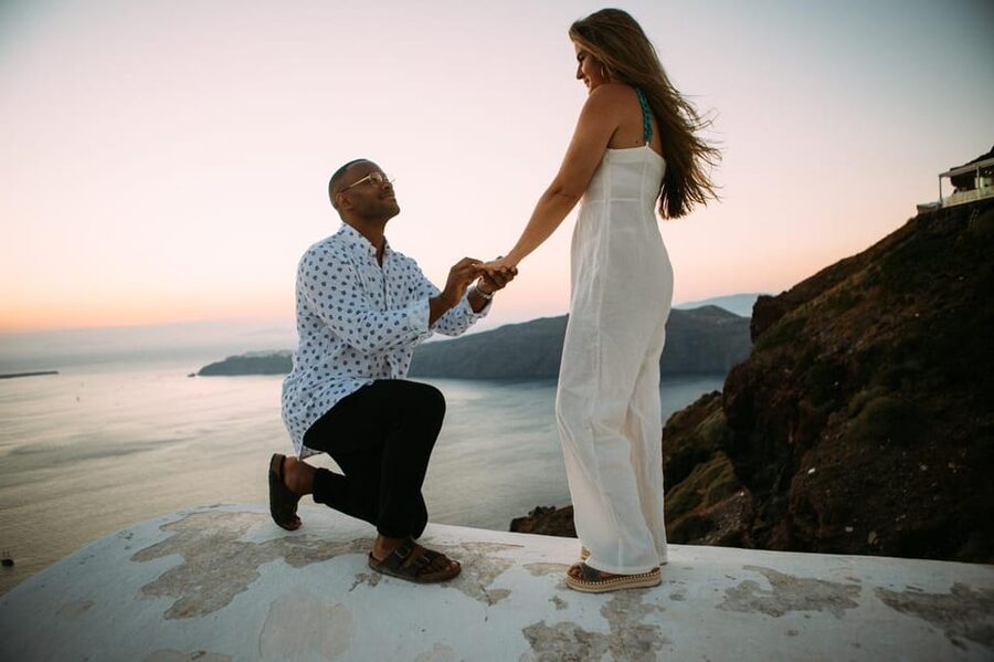 Santorini Proposal: A Luxury Photoshoot for Your Yes! Moment - Practical details that can save your nerves