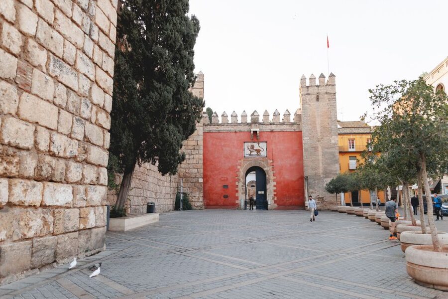 Seville: VIP Exclusive Early Access Tour of The Alcazar - How to get the most from the morning
