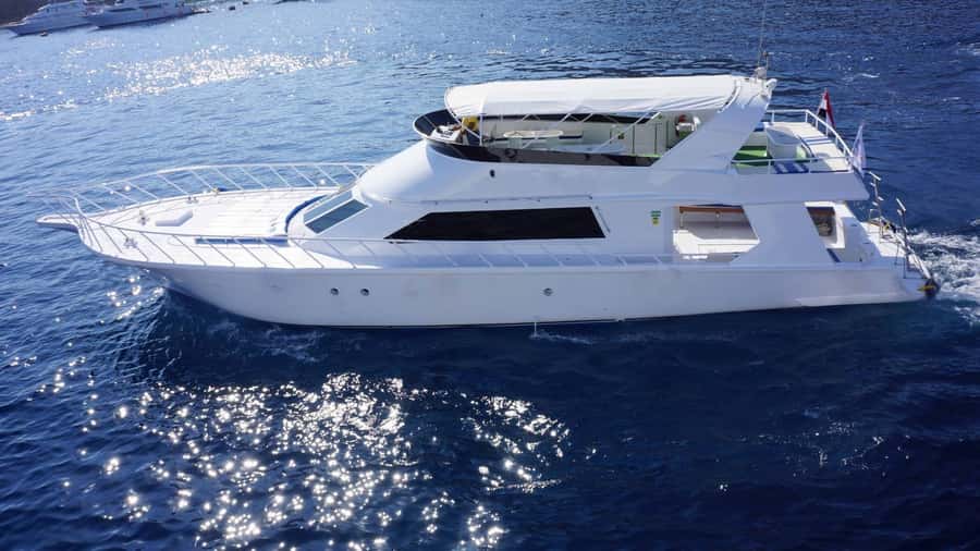 Sharm: Luxury Private Yacht with optional Lunch & Drinks - The yacht: private in use, not necessarily small