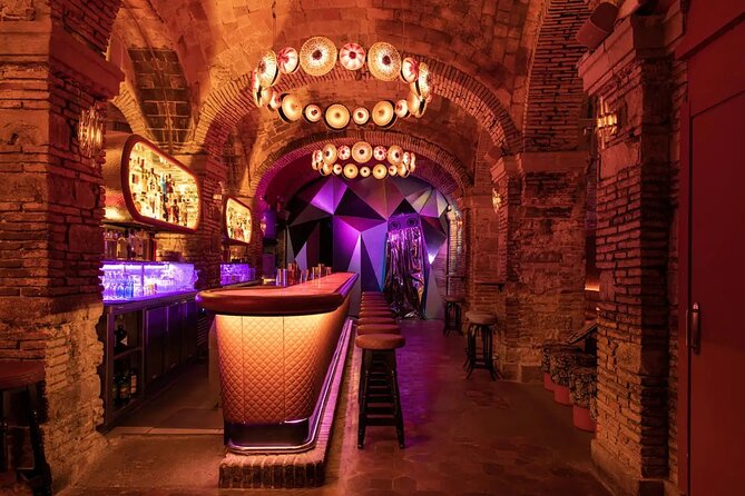 Speakeasy Bar Tour & VIP Nightclub - Four Old Town stops, four different moods