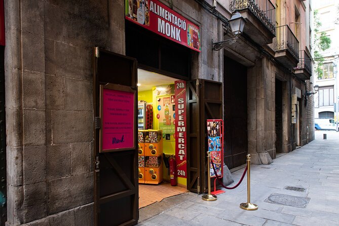 Speakeasy Bar Tour & VIP Nightclub - Supermercat and the vending machine entrance