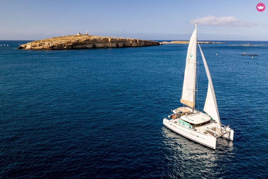 St. Paul's Bay: Half-Day Luxury Catamaran Tour with Drinks - Who will enjoy this Malta catamaran trip
