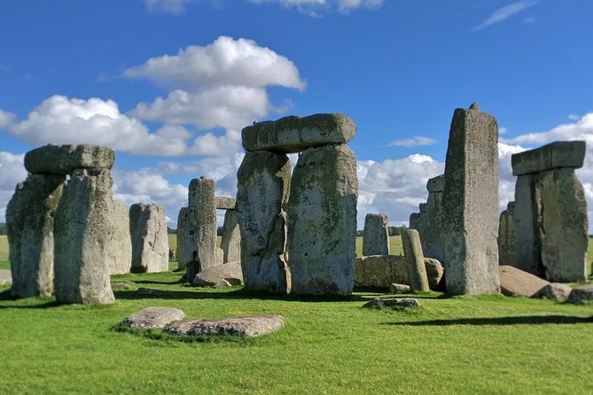 Stonehenge Half-Day luxury guided tour from Bath for 2-8 - Key points to know before you book