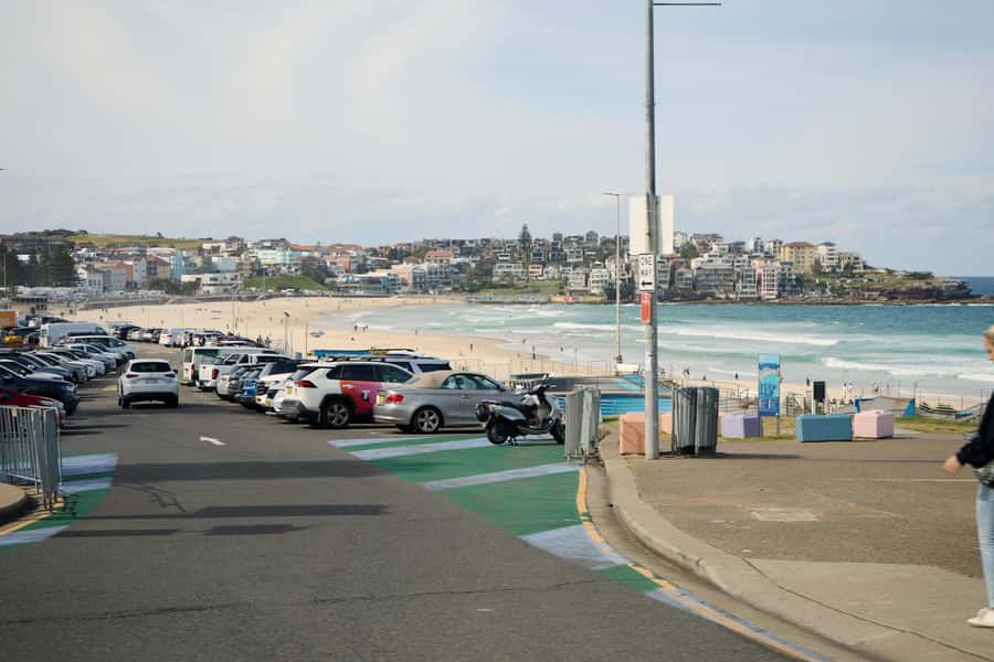 Sydney: City and Bondi Beach Private Luxury Half-Day Tour - Walking at The Gap National Park