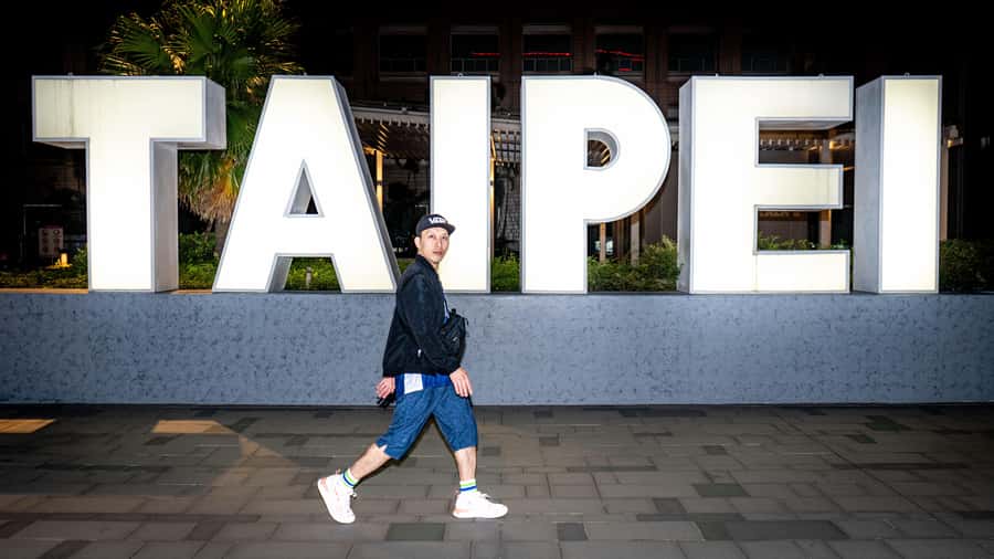 Taiwan Taipei: VIP Photoshoot with Taiwan Photographer - Starting at C.K.S. Memorial Station