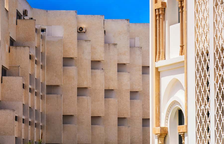Tarifa: Day trip to Tangier by ferry with exclusive VIP service - A Moroccan lunch in the Iberia area