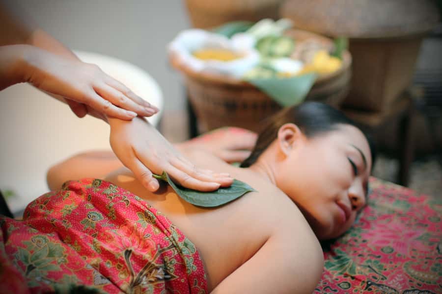 Thai Luxury Spa Packages - Arrival, consultation, and the first herbal drink