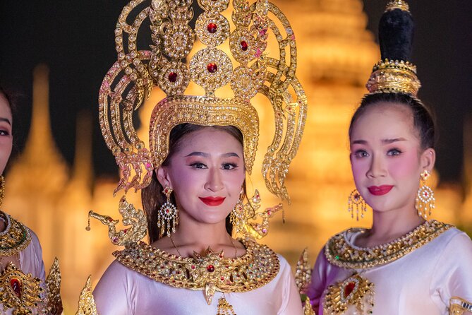 The Newest Luxury 5-Star Bangkok Chao Phraya Dinner Cruise - The two-hour route and what you will see