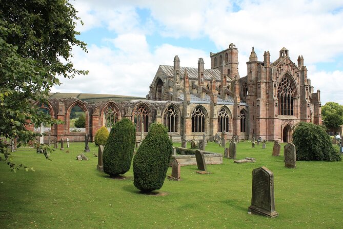 The Scottish Borders Full-Day Private Tour in a Luxury Minivan with Local Guide - Who should choose this tour