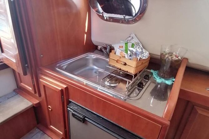 Three Hour Private Guided Tour of Capri with a luxury Gozzo cabin cruiser - Deciding if the Blue Grotto is worth the wait