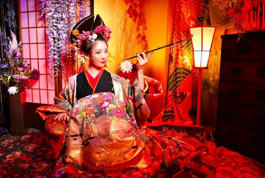 Tokyo: Private Makeover Photography Studio in Luxury Kimono - Key points at a glance