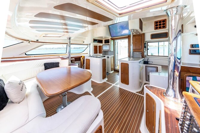 Turks and Caicos Half-Day Luxury Private Yacht Charter - Four hours is enough, but not a full-day cruise