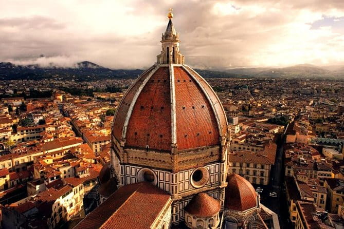 Uffizi Gallery Guided VIP Small Group Experience - Botticelli’s Florence in 30 focused minutes