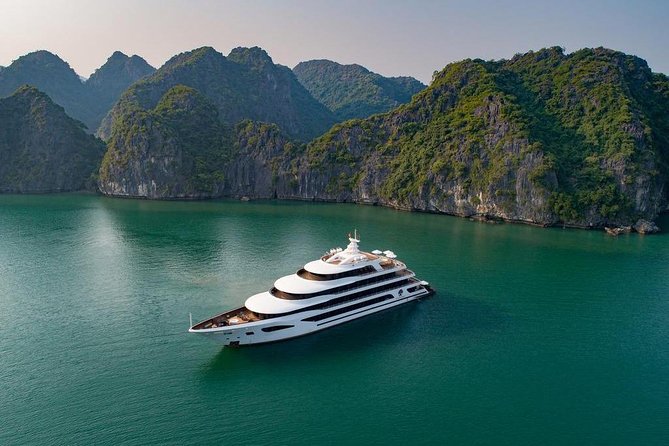 Ultra luxury style-3D/2N amazing activities Halong-Lan Ha- Cat Ba - Biking through Cat Ba to Viet Hai Village