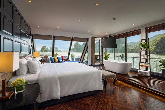 Ultra luxury style-3D/2N amazing activities Halong-Lan Ha- Cat Ba - Day three: Trung Trang Cave and the final hours