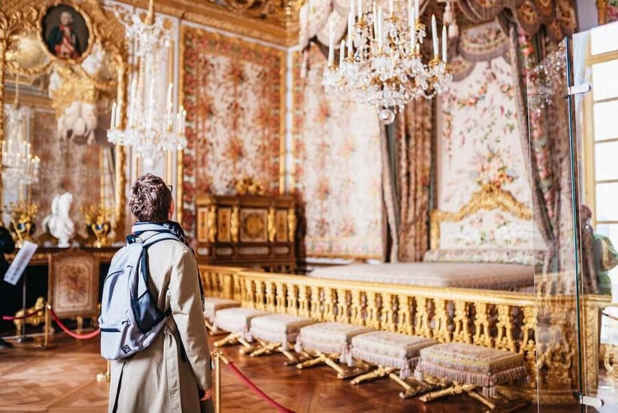 Versailles: Entry ticket & Private Apartments VIP Tour - Why the private apartments change the Versailles visit