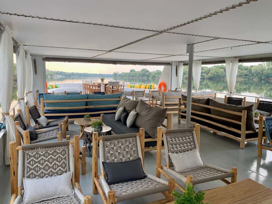 Victoria Falls: 2-Hour Luxury Zambezi River Sunset Cruise - Key points before you book