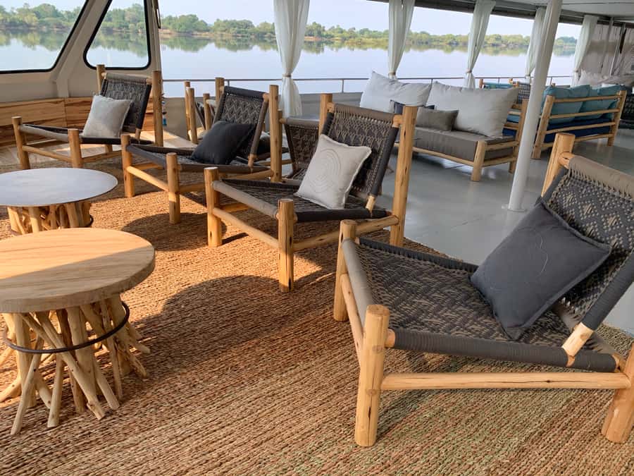 Victoria Falls: 2-Hour Luxury Zambezi River Sunset Cruise - Canapés, cocktails, and what you actually get to eat
