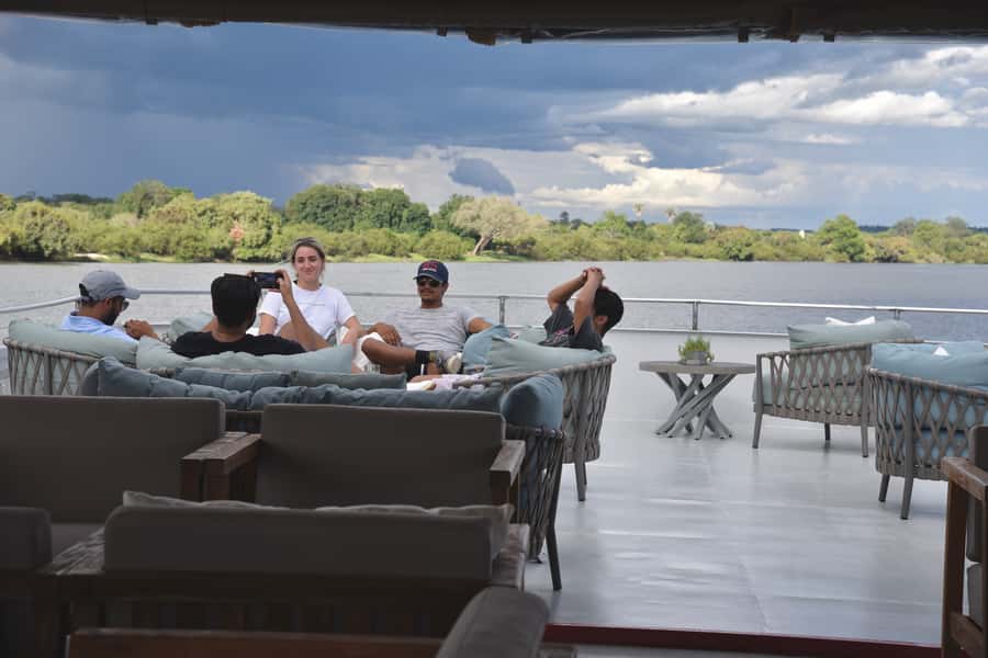 Victoria Falls: 2-Hour Luxury Zambezi River Sunset Cruise - From your hotel to the Zambezi waterfront