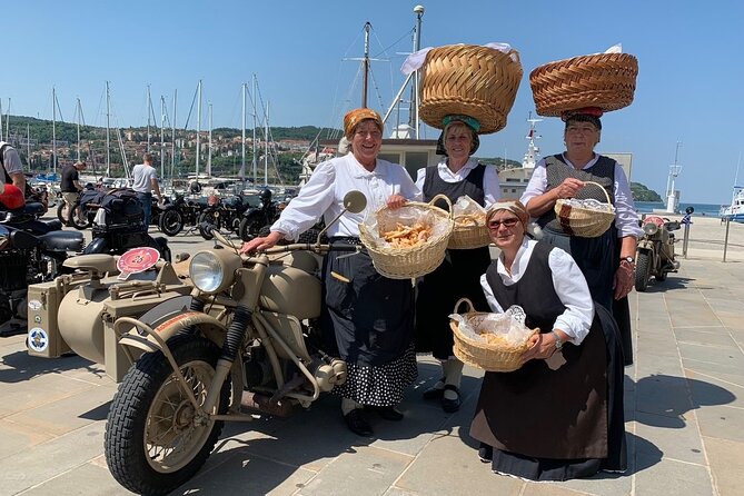 VIP 90" Private Sidecar Tour of Athens Acropolis & Lycabetus - The guides make the difference