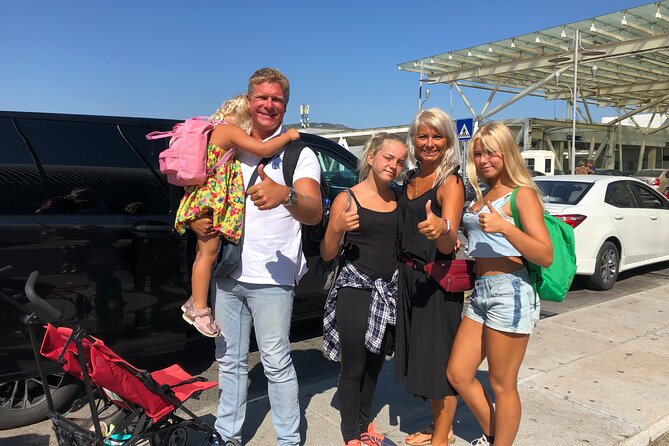 VIP Airport Transfer - Timing, luggage, and physical demands