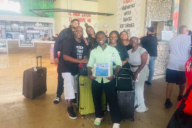 VIP and Luxury Transfert from Punta CanaAirport - Grocery Stops, Luggage, and Family Travel