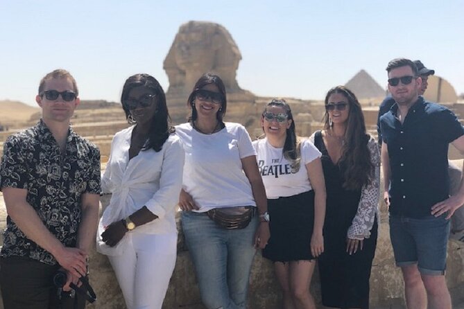 Vip Day Tour to Giza Pyramids, Sphinx, Gem Museum, and Lunch - Lunch between the ancient sites and museum