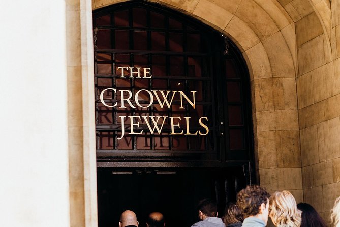 VIP Early Access Opening Ceremony Tower of London & River Cruise - What the Thames cruise adds