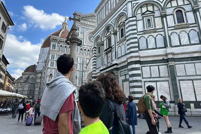 VIP PRIORITY ACCESS: UFFIZI GALLERY- Guided Tour - The real cost: $52.86 plus €29