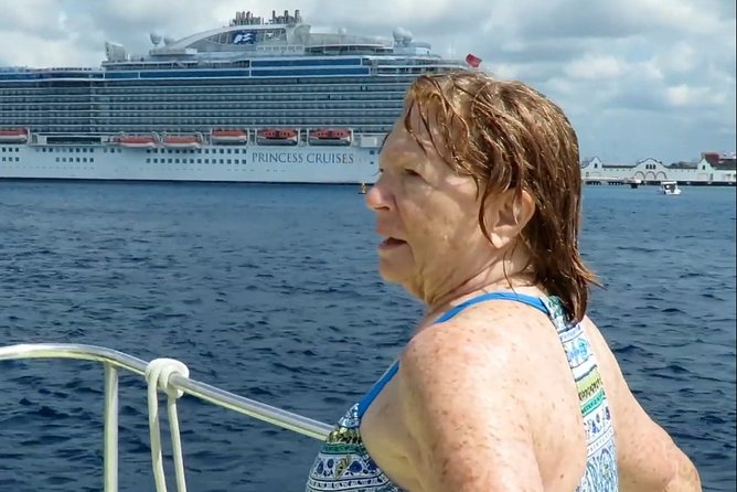 VIP Private Glass Bottom Boat and Snorkeling, 3 Reefs in Cozumel - The glass-bottom feature: useful, but keep expectations modest