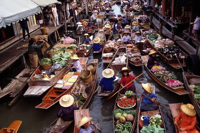 VIP Private Tour Damnoen Saduak+ Amphawa + Mae Klong Railway - What the guides add to the day