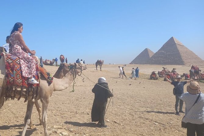 Vip Top Private Tour to Giza Pyramids and Sphinx with camel ride - Why a private four-hour visit works at Giza