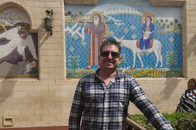 VIP Tour Coptic Cairo ,Islamic Mosque and old Market with Lunch - The guide and driver experience