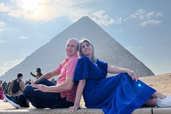 Vip Tour Giza pyramids, sphinx with Camel Ride and Vip lunch - What the Guide Adds to the Visit