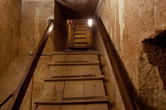 VIP Tour inside Giza Pyramids - What the private guide adds