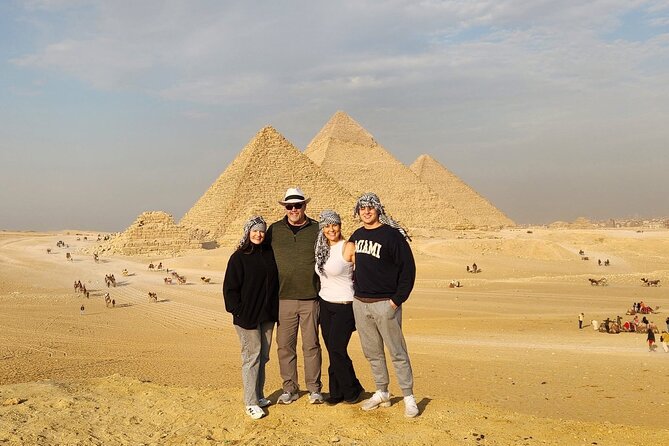 VIP tour of Giza plateau - Three hours among the Pyramids of Giza