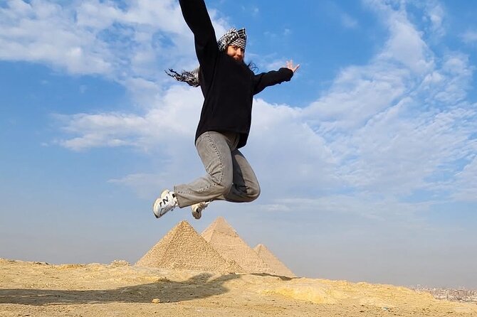 VIP tour of Giza plateau - The camel ride and the nine-pyramid view